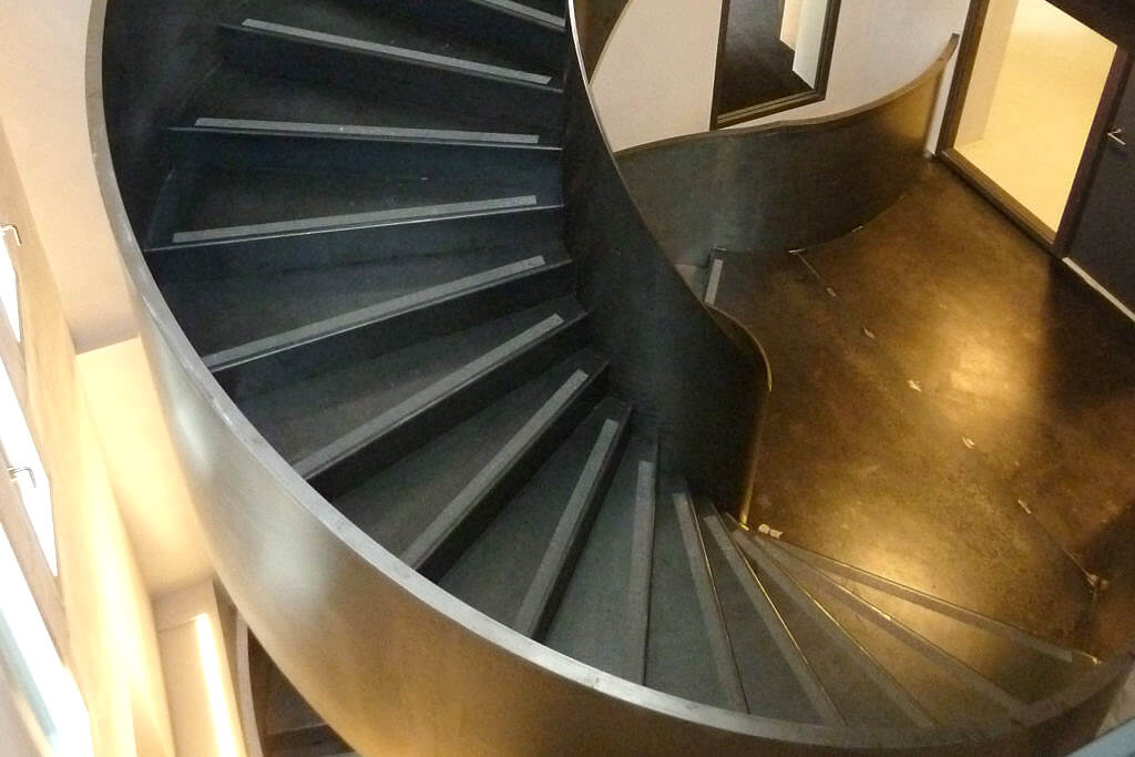 Statik Stahltreppe aus Vollmaterial